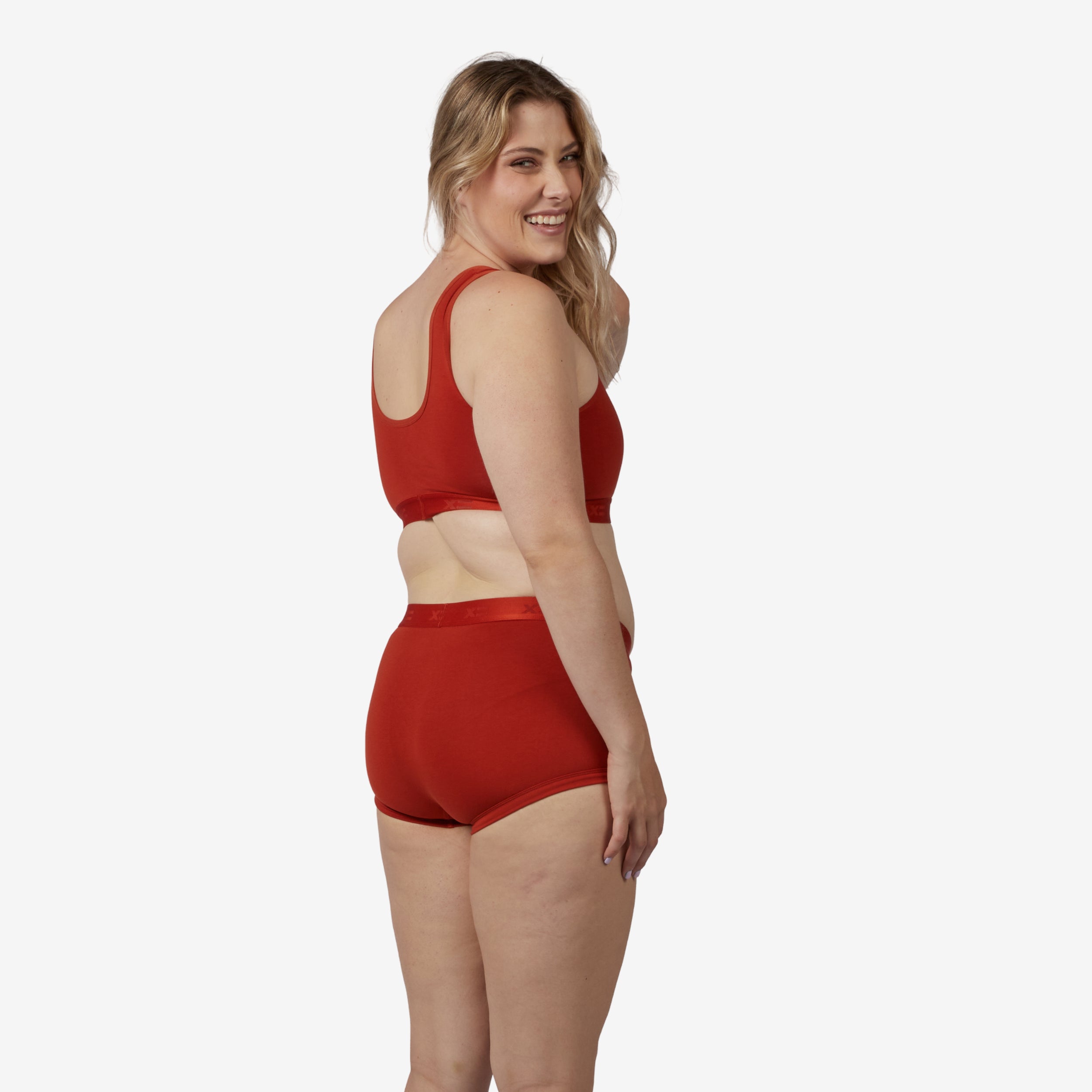 Model: Natalie is 5'11" and wears a Medium
