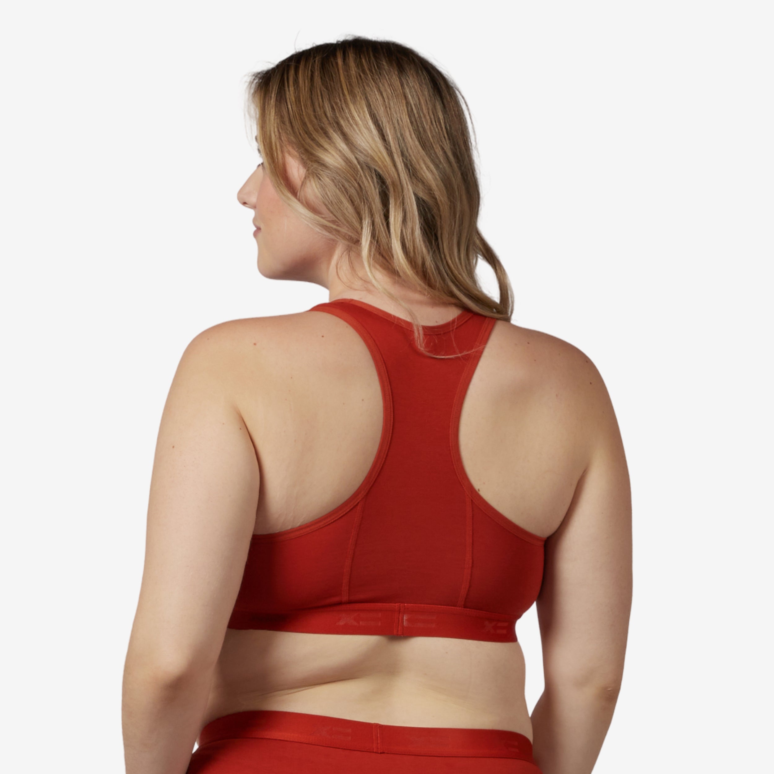 Model: Natalie is 5'11" and wears a Medium