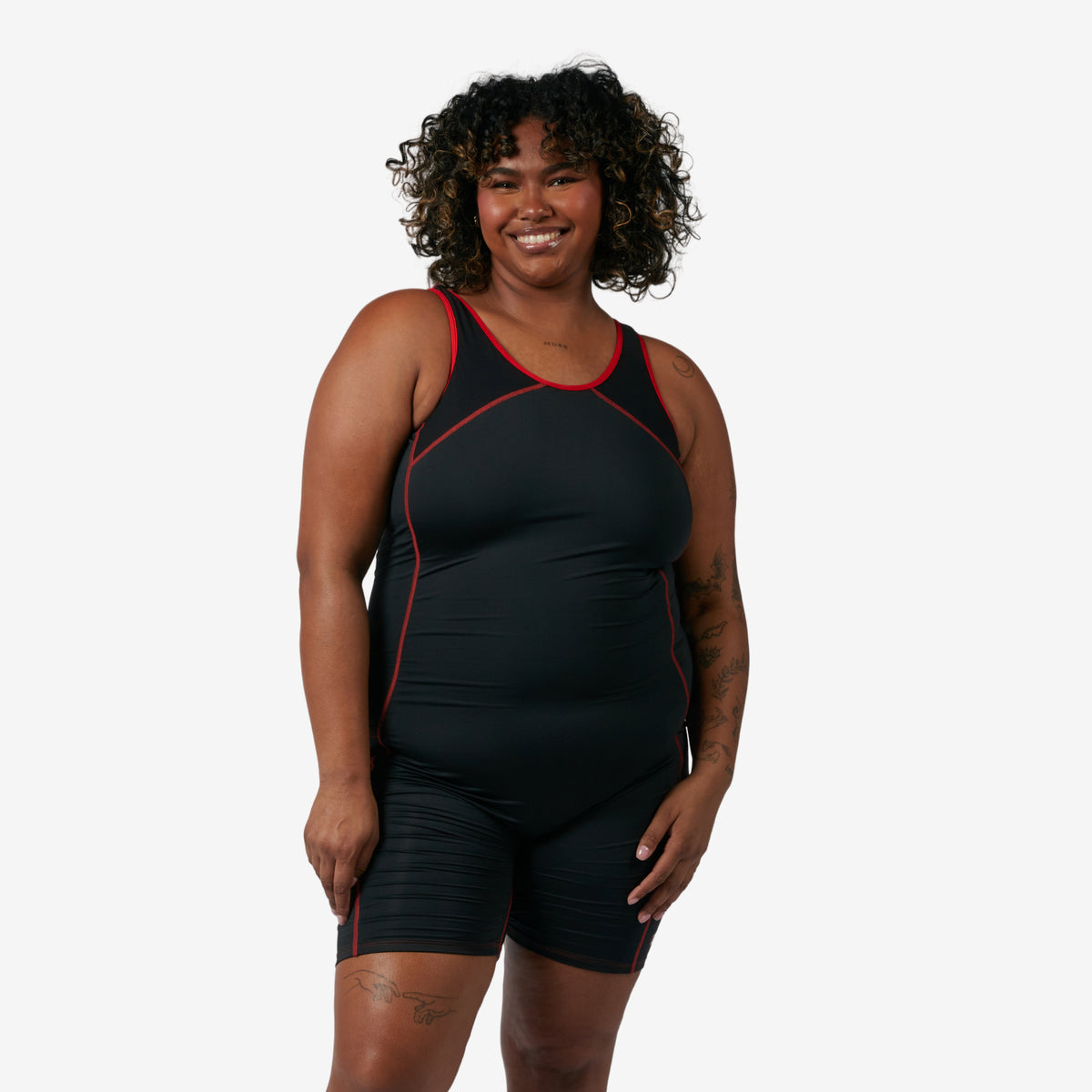 Model: Maliyah is 5'7" and wears a 2X