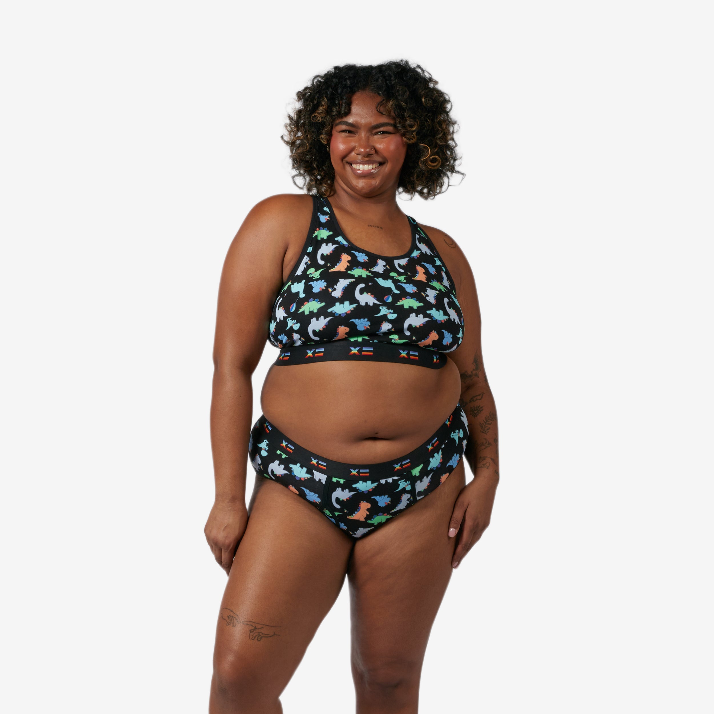 Model: Maliyah is 5'7" and wears a 2X