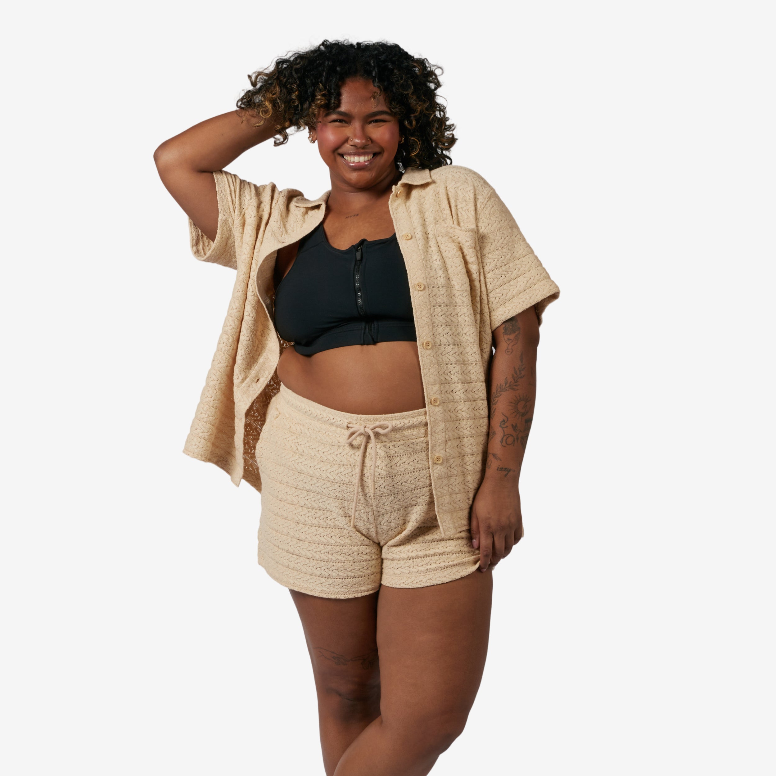 Model: Maliyah is 5'7" and wears a 2X