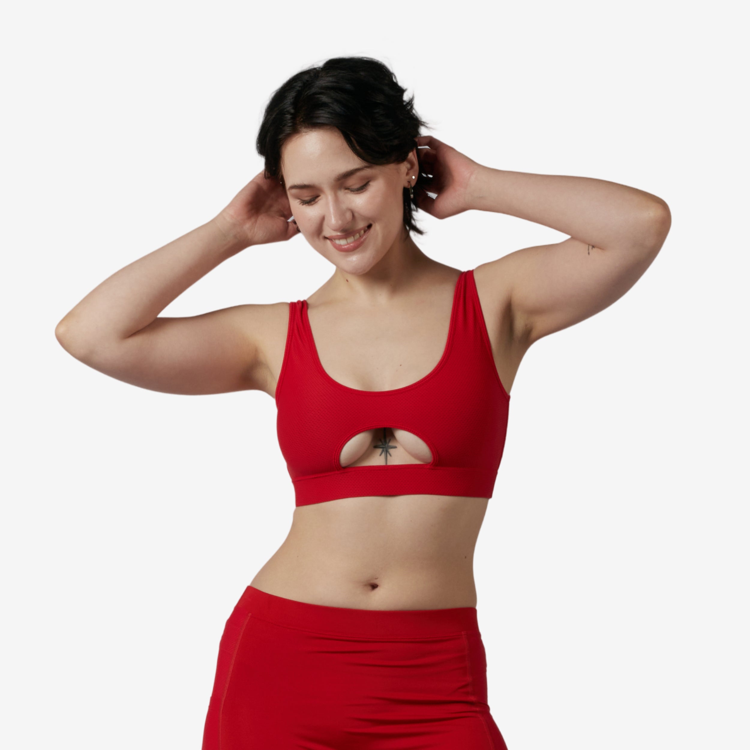 Model: Avery is 5'9" and wears a Medium