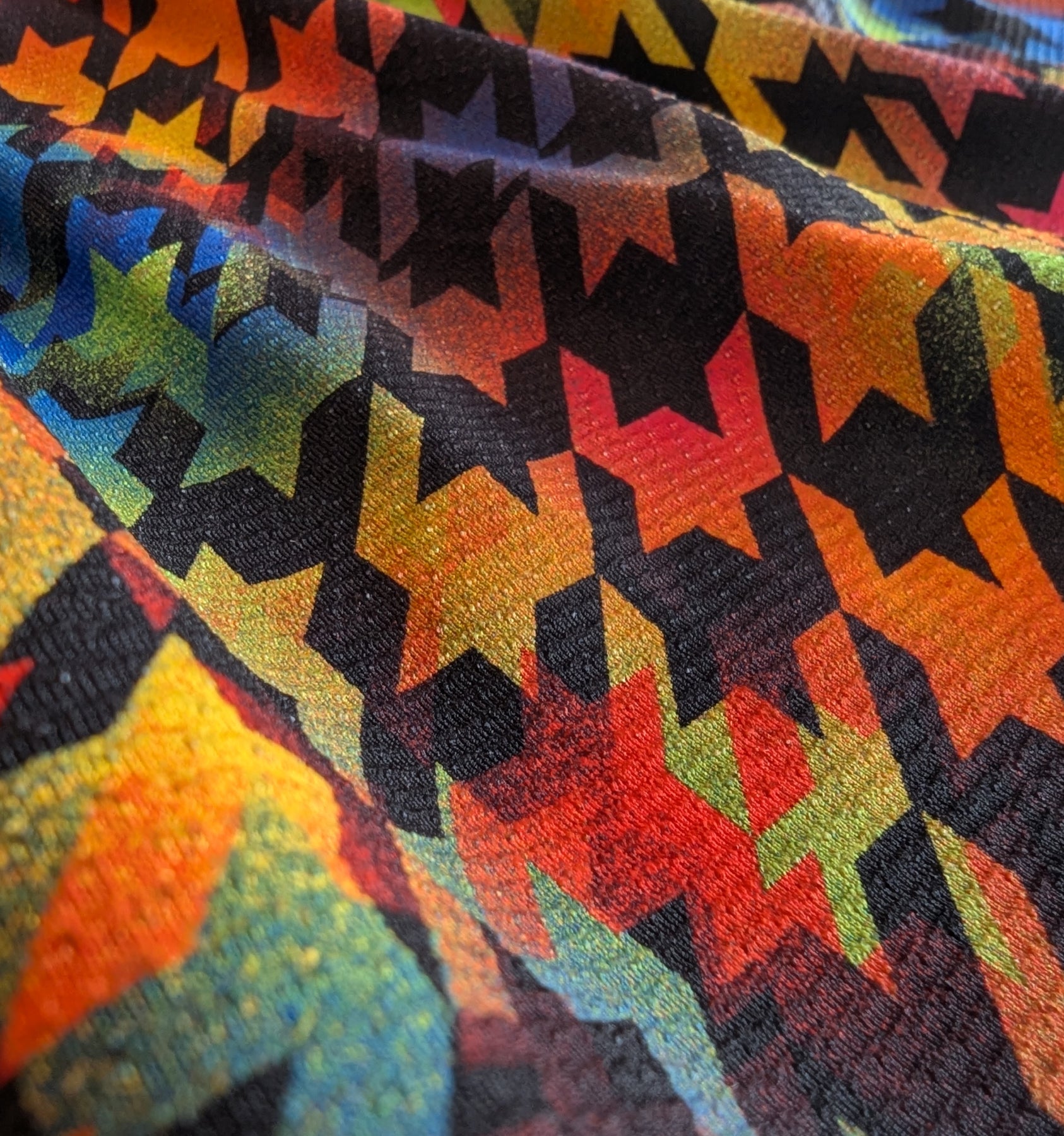 Solarmesh Tank - Rainbow Houndstooth
