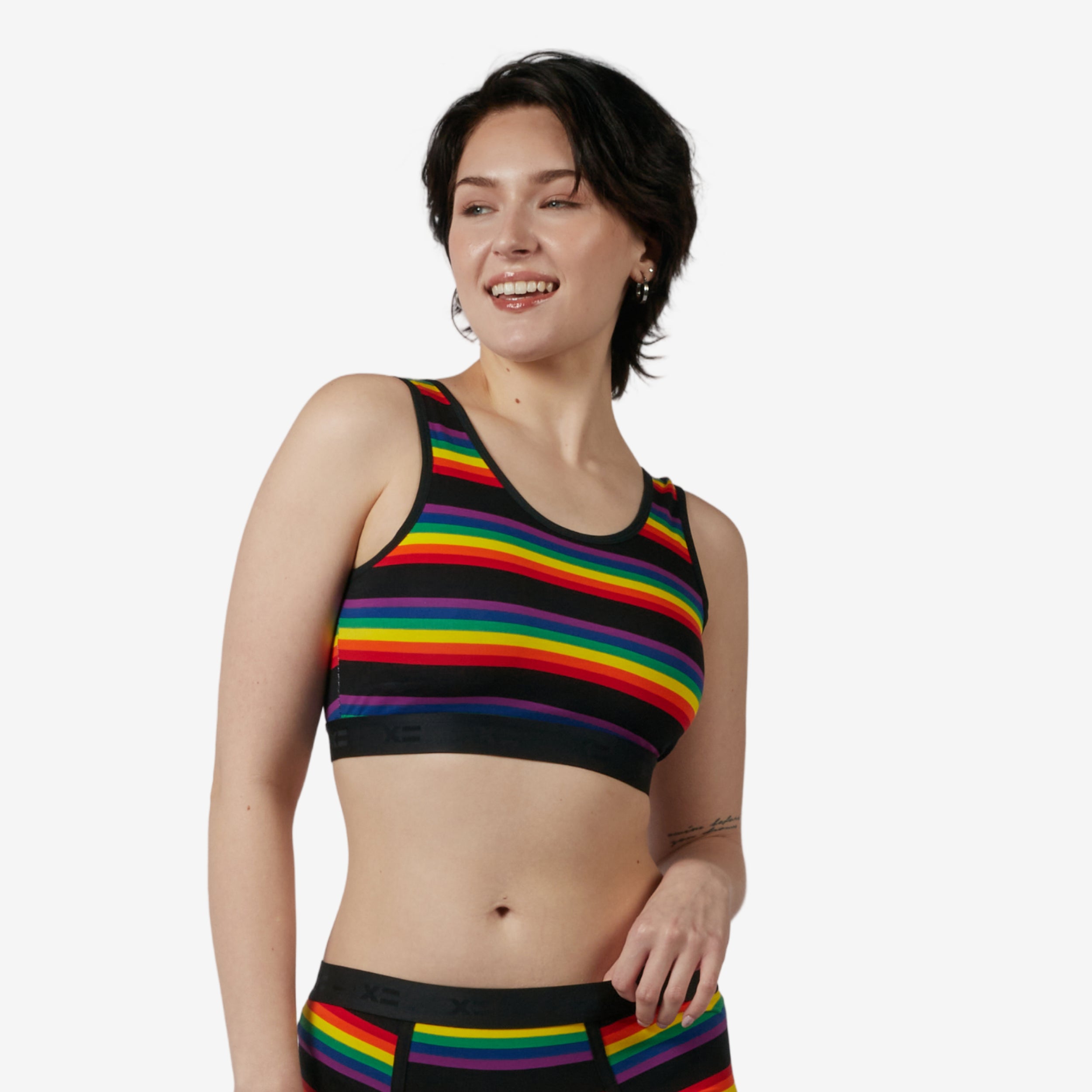 Model: Avery is 5'9" and wears a Medium