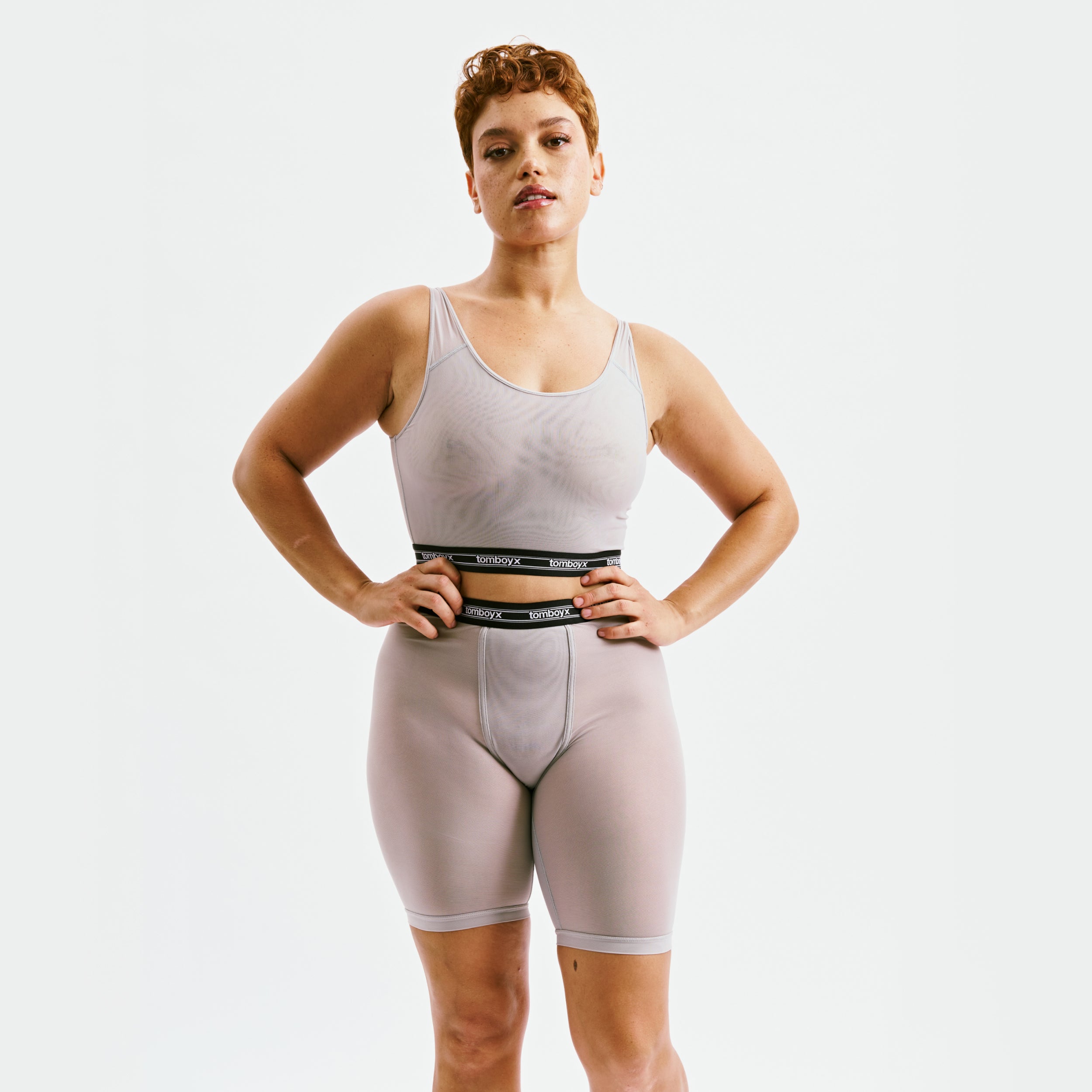 Model: Ariana is 5'7" and wears a medium
