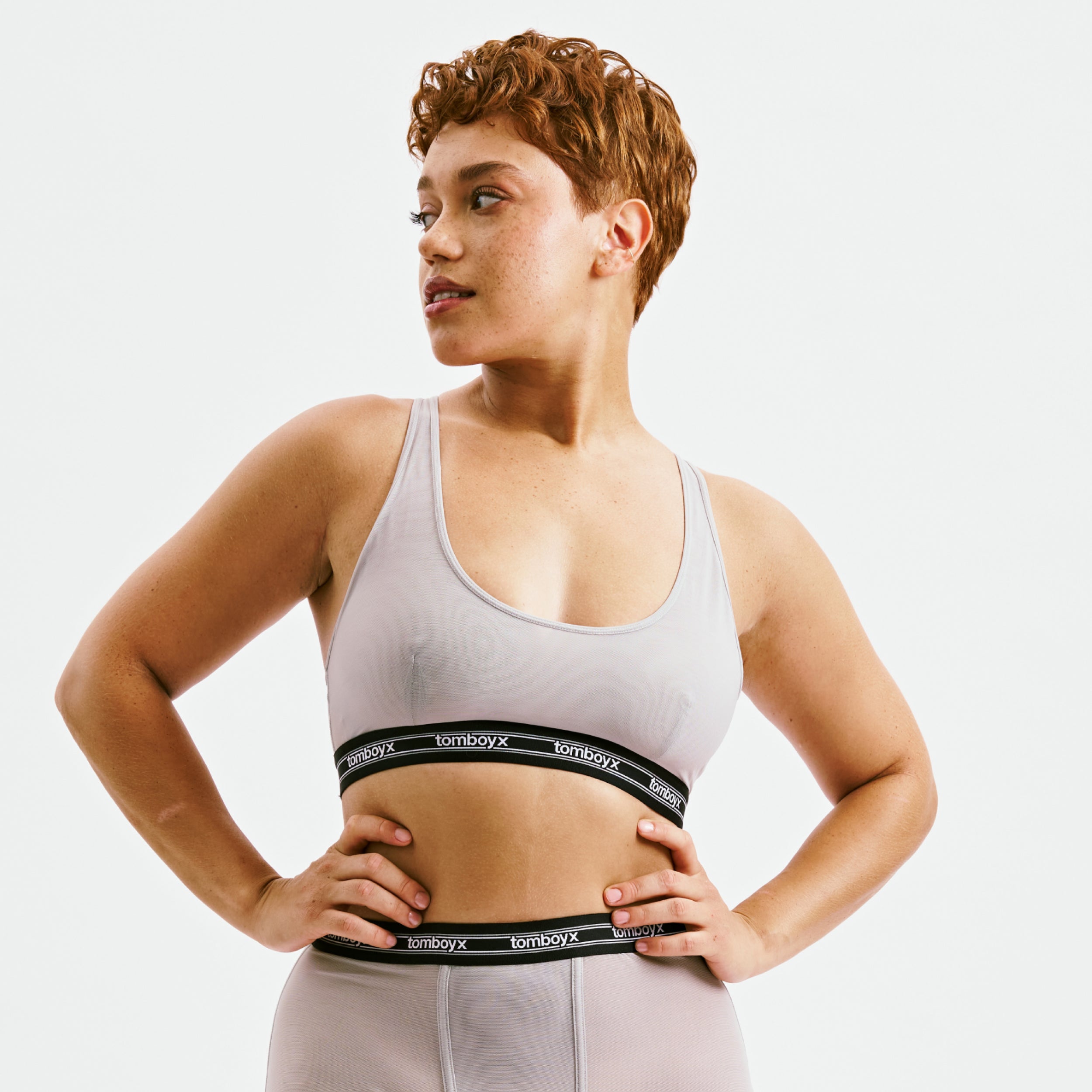 Model: Ariana is 5'7" and wears a medium